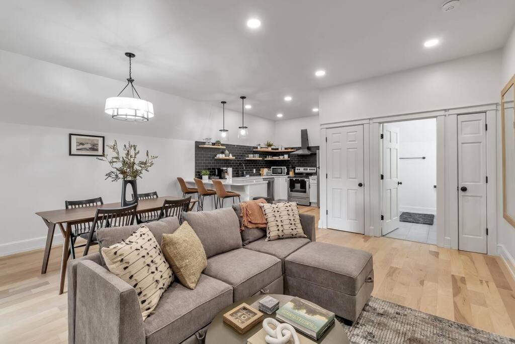 Carriage House Loft - King Bed And Garage Parking Apartment Buffalo Exterior foto