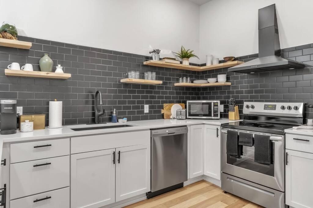 Carriage House Loft - King Bed And Garage Parking Apartment Buffalo Exterior foto